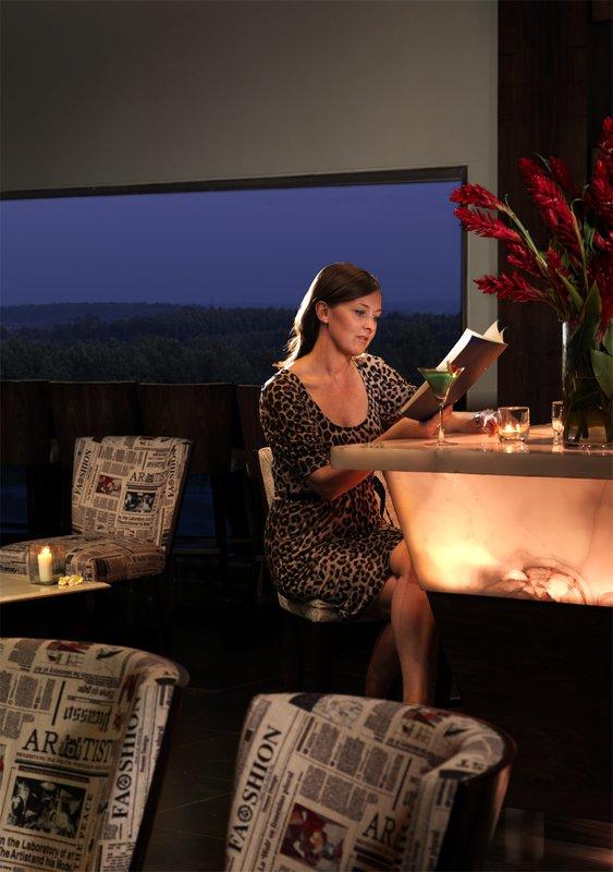 เดอะ เซราย ชอคมากูลาร์ Hotel จิกมากาลูร์ ร้านอาหาร รูปภาพ